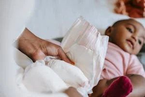 How Long Can Breast Milk Sit Out for After Pumping: A Comprehensive Guide