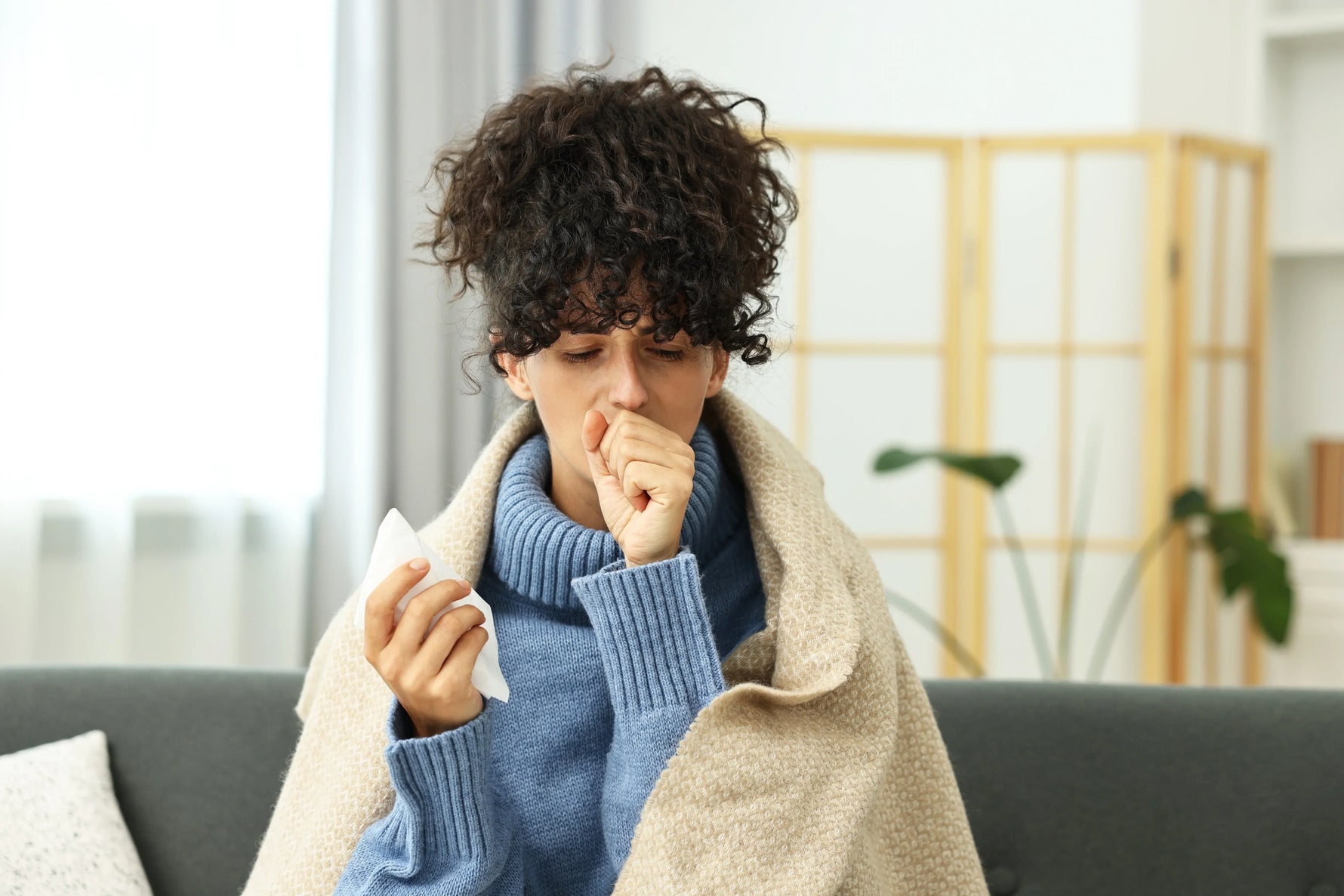 How Does Saline Nasal Spray Work? Understanding Its Benefits and Function