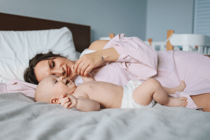 5 Reasons To Opt For The Side-Lying Breastfeeding Position