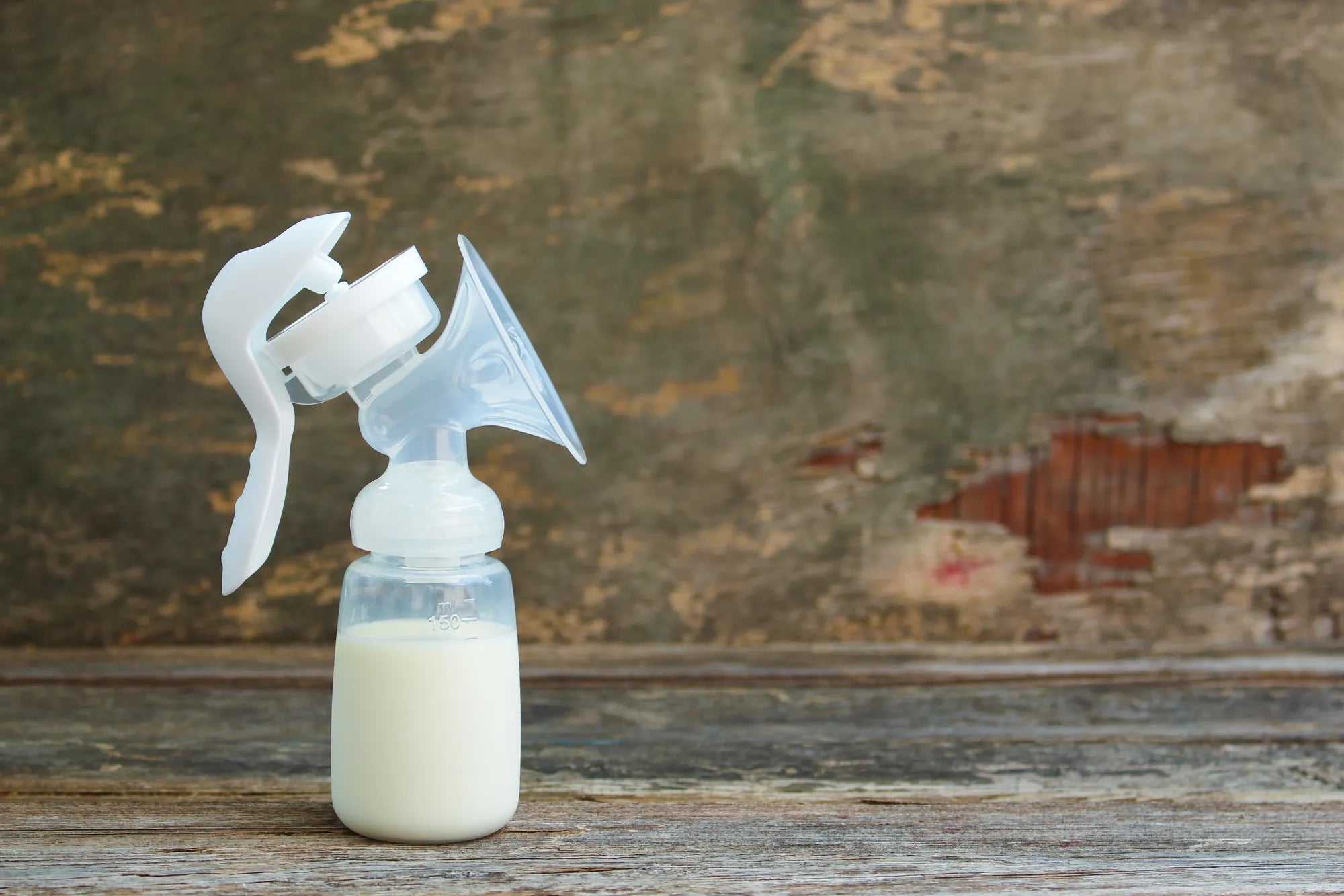 How Soon to Buy a Breast Pump: A Comprehensive Guide
