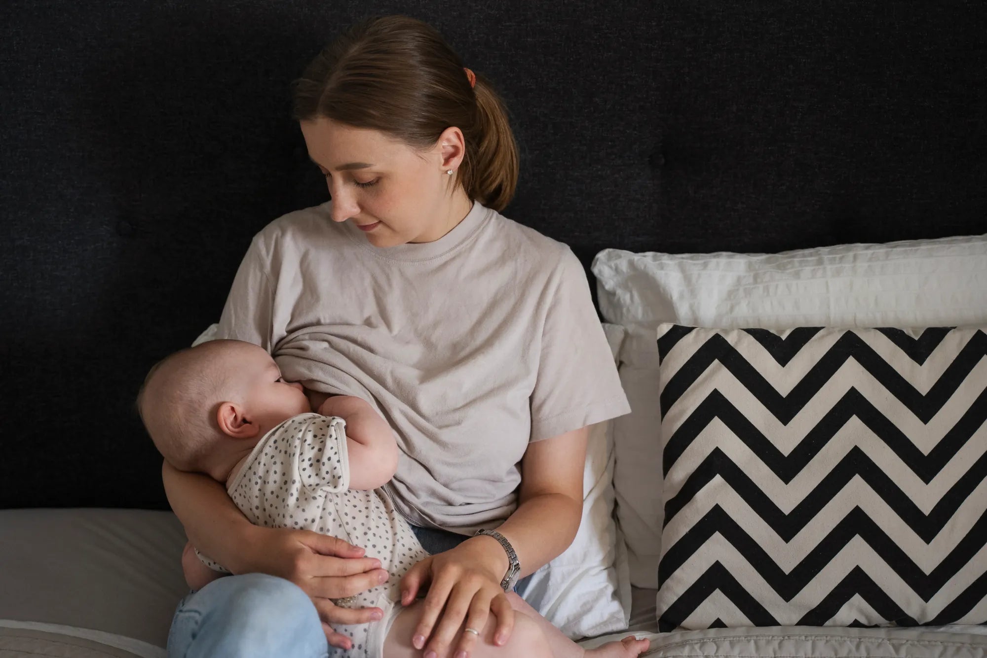 Protein Intake While Breastfeeding: Essential Nutrition for You and Your Baby