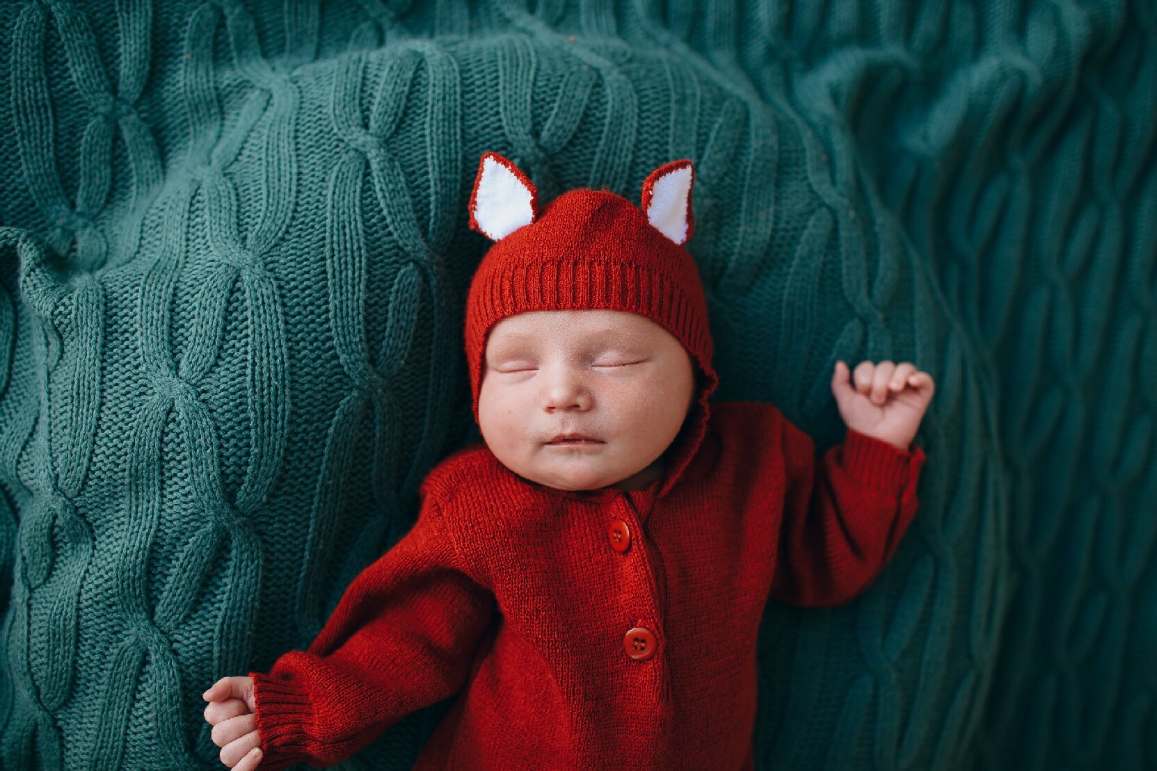 Better Sleep for Breastfeeding Mothers and Babies