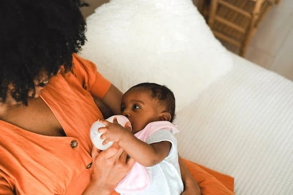How to Use a Breast Pump Properly: A Comprehensive Guide
