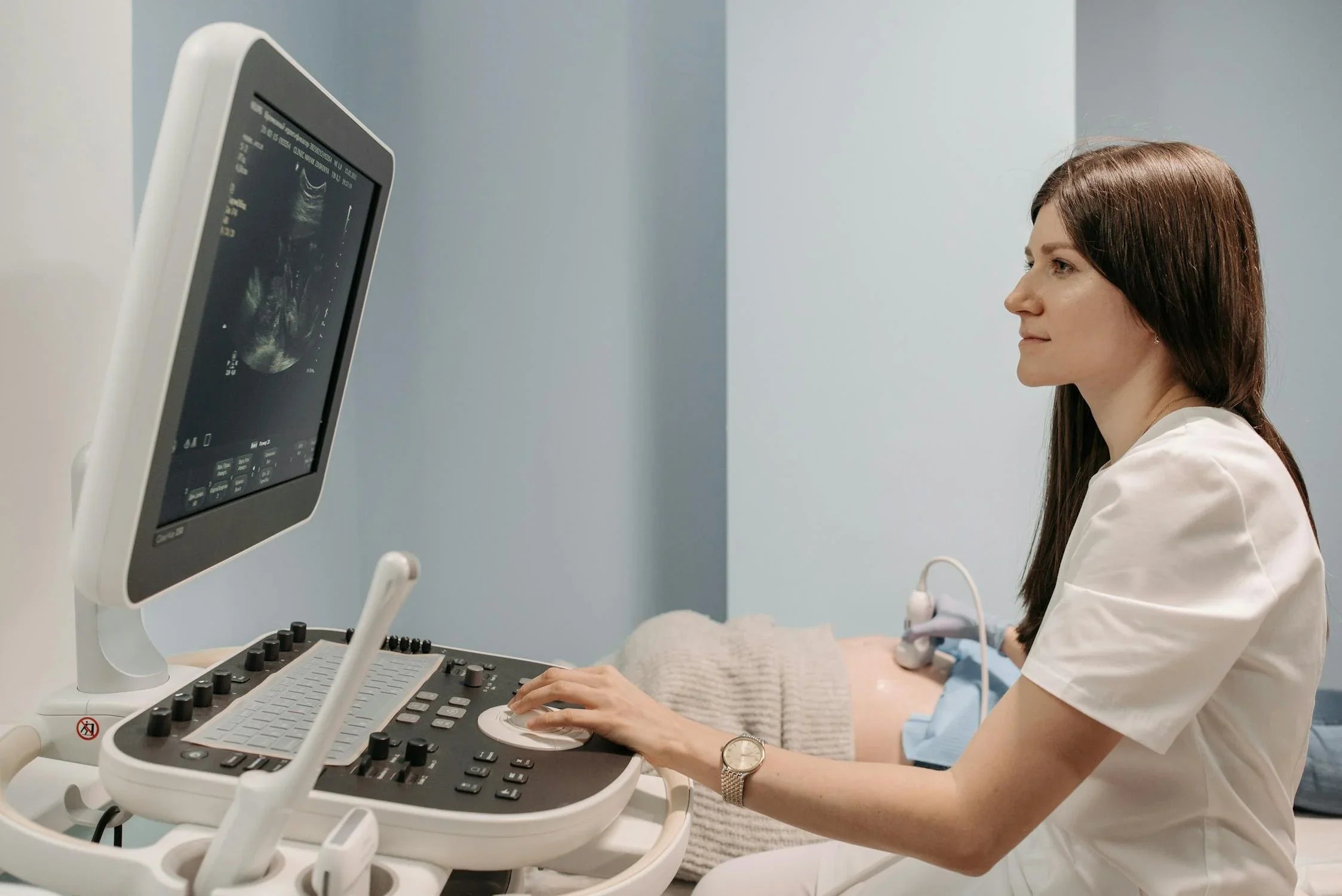 Equate Digital Pregnancy Test Taken Apart: The Intricate Technology Revealed