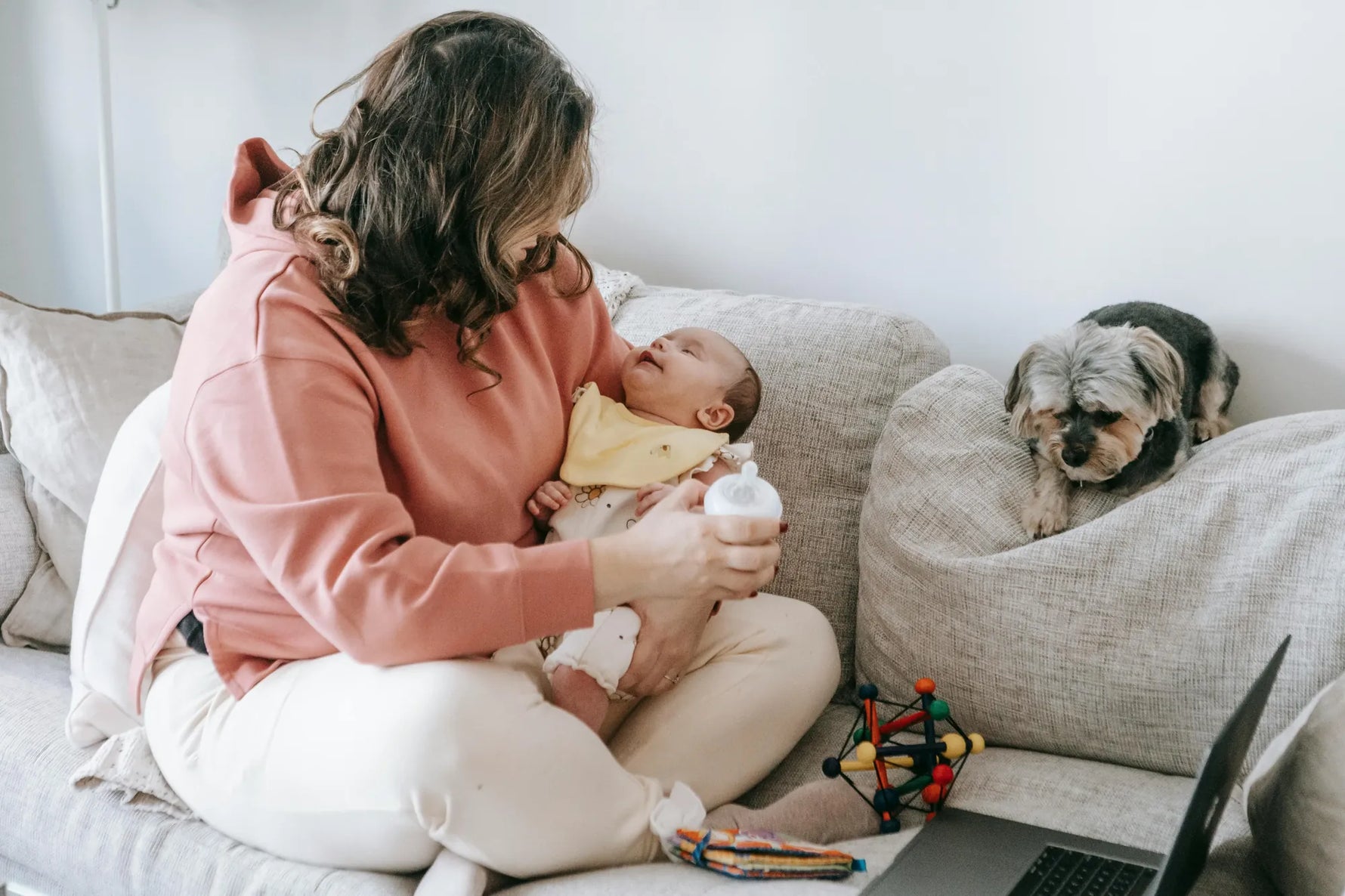 Should I Take Probiotics While Breastfeeding? A Complete Guide for Nursing Mothers