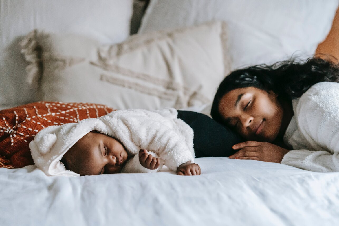 Nine Ways to Sleep Better Those Nine Months