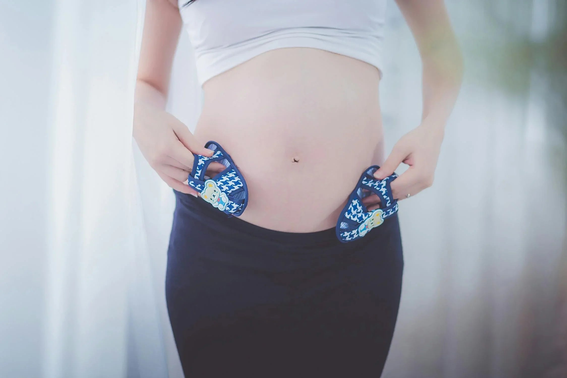 How Soon Can a Blood Test Detect Pregnancy: Everything You Need to Know